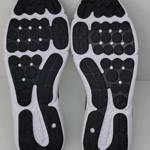 Under Armour Charged Assert 10 Mens 13 Black White Running Shoes New EY